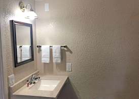 Knights Inn Harrisonville 3
