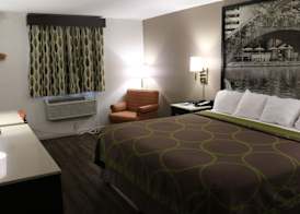 Super 8 by Wyndham San Antonio/I-35 North 5