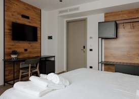 Belladonna Hotel 3