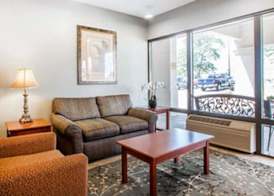 Quality Inn US65 & E Battlefield Rd Springfield 5