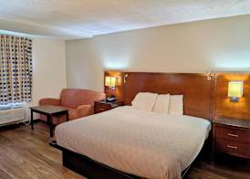 Travelodge by Wyndham Forsyth 5