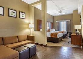Comfort Suites Batesville 4