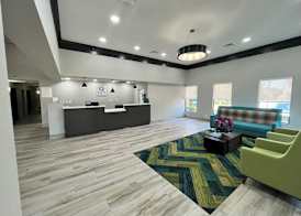 Quality Inn & Suites at Airport Blvd I-65 2