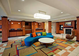 Fairfield Inn & Suites by Marriott Detroit Metro Airport Romulus 2