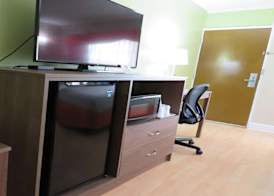 SureStay Plus Hotel by Best Western St Marys Cumberland 4