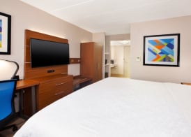 Holiday Inn Express FAIRFAX - ARLINGTON BOULEVARD by IHG 4