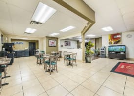 Econo Lodge Salisbury South 4