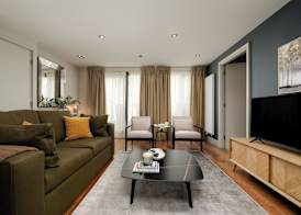 City of London Your Apartment 4
