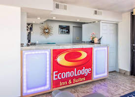 Econo Lodge Inn & Suites Macon North 3