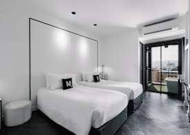 Blu Monkey Hub and Hotel Phuket Town- Free All Day Coworking space 4