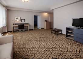 Days Inn & Suites by Wyndham Rochester Hills MI 5