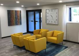 Days Inn & Suites by Wyndham Cincinnati North 2