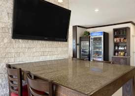 Days Inn & Suites by Wyndham Gonzales TX 3