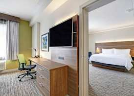 Holiday Inn Express WHITBY OSHAWA by IHG 4