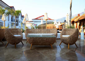 Pinehill Hotel & Suites 4