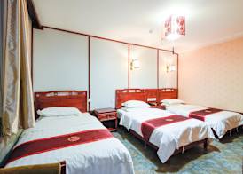 Qianmen Courtyard Hotel 3