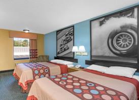 Super 8 by Wyndham Dunn 3