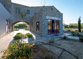 Abeloessa Methonian Hospitality 3
