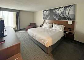 Clarion Pointe Hopkinsville near The Bruce Convention Center 3