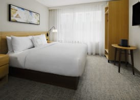 TownePlace Suites by Marriott New York Manhattan/Times Square 4