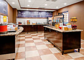 Hampton Inn & Suites Bakersfield/Hwy 58, CA 4