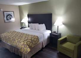 Baymont by Wyndham Lake City I-75 5