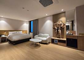 Tria Business & Boutique Hotel 5