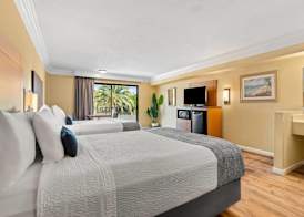 Travelodge by Wyndham San Clemente Beach 4