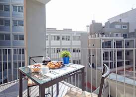 Charmsuites Paralel 5