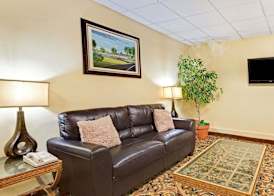 Ramada by Wyndham Kittery 4