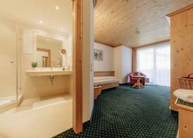 Hotel Hirschen Montafon 4