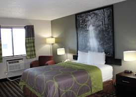 Super 8 by Wyndham Wyoming/Grand Rapids Area 2