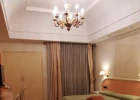 LH Hotel Domus Caesari 5