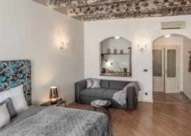 Chateau 9 Apartments by Adrez 4