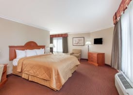 Days Inn by Wyndham Carlsbad 5