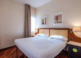 B&B Hotel Firenze Pitti Palace al Ponte Vecchio 4