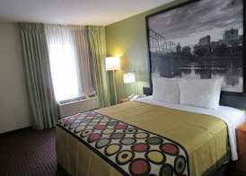 Super 8 by Wyndham New Cumberland 4