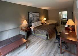 Super 8 by Wyndham Petersburg 4