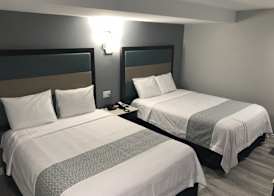 Travelodge Inn & Suites by Wyndham West Covina 4