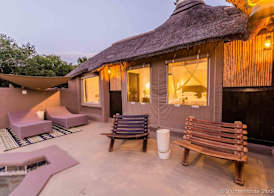 Safari Lodge - Amakhala Game Reserve 5