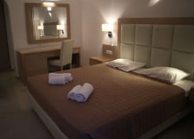 Petinaros Hotel 3