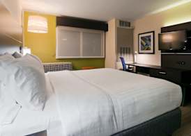 Holiday Inn Express & Suites BURLINGTON by IHG 5