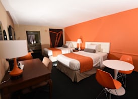 Howard Johnson Hotel & Conference Center by Wyndham Salem 5