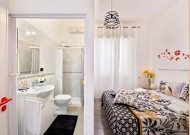 Sunny Haven Villa In Torre Lapillo 5