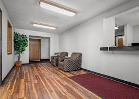 Econo Lodge El Paso, IL 2
