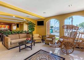 Quality Inn & Suites Westminster Seal Beach 2