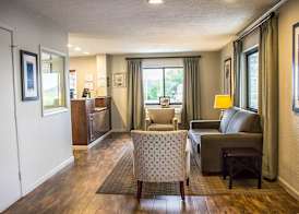 Quality Inn Cambridge 5
