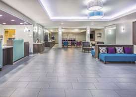 La Quinta by Wyndham Bay City 4