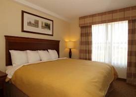 Comfort Inn & Suites Dover near Speedway 5