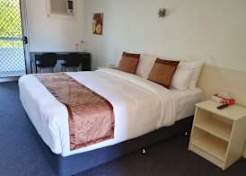 Econo Lodge Rivervale 4